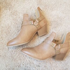 New Booties Carmel Slip On NEW in Box